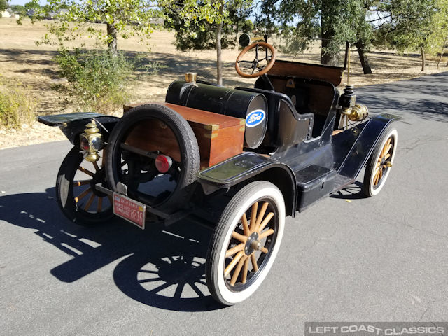 1913-ford-model-t-speedster-016.jpg