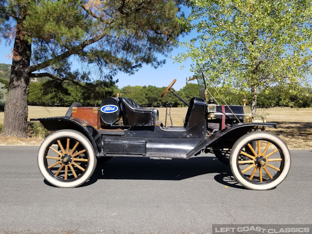 1913-ford-model-t-speedster-018.jpg