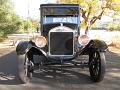 1926-ford-model-t-sedan-003