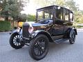 1926-ford-model-t-sedan-004