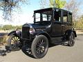 1926-ford-model-t-sedan-007