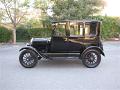 1926-ford-model-t-sedan-009