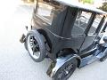 1926-ford-model-t-sedan-078