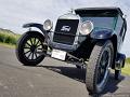 1926-ford-model-t-tudor-024