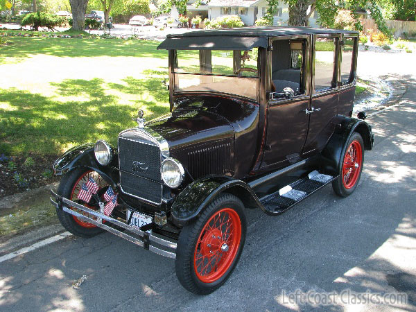 1927 Ford Model T Sedan Slide Show