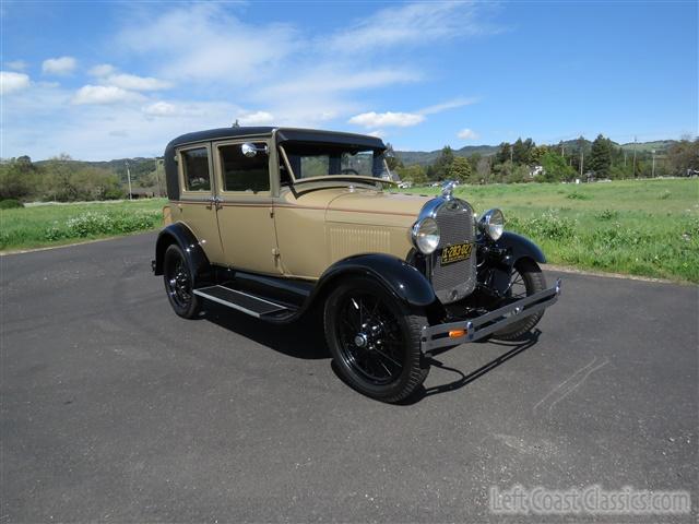 1928-ford-model-a-fordor-054.jpg