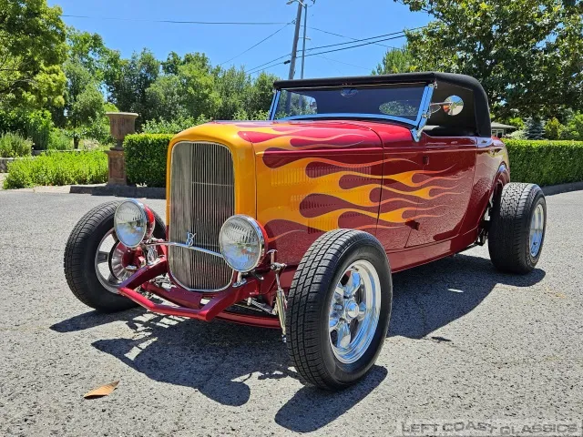 1932 Ford Deuce Roadster Slide Show