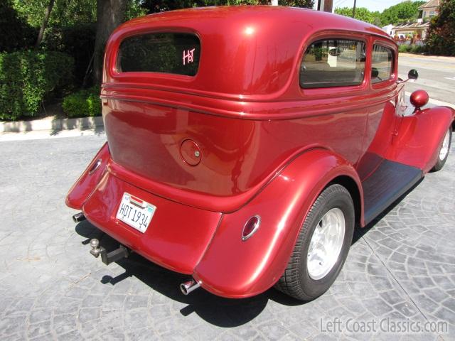 1934-ford-tudor-sedan-323.jpg