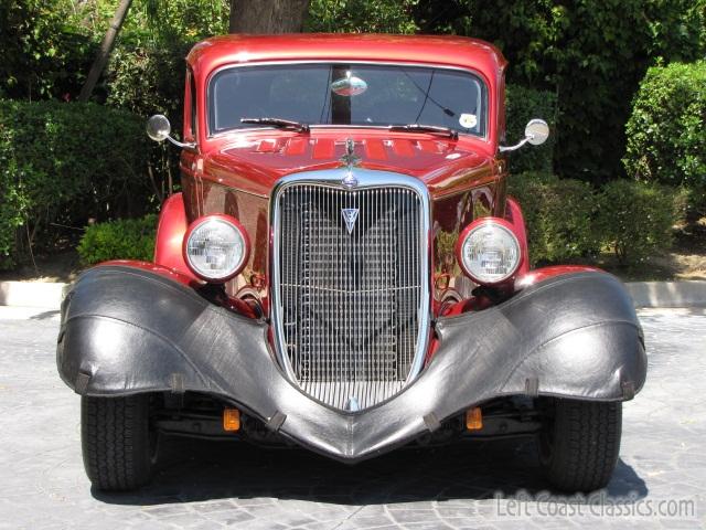 1934-ford-tudor-sedan-357.jpg