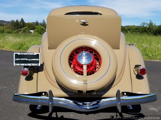 1935-ford-deluxe-5-window-coupe-011.jpg