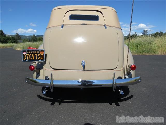 1937-ford-deluxe-convertible-038.jpg