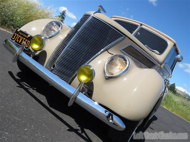 1937-ford-deluxe-convertible-080.jpg