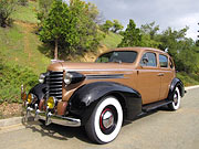 1937 Oldsmobile Six F-37 Sedan