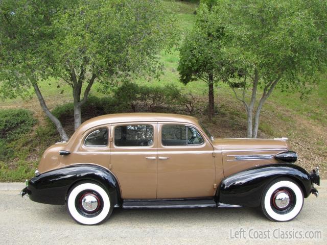 1937-oldsmobile-six-382.jpg