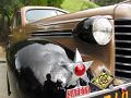 1937 Oldsmobile Six F-37 Close-Up Front