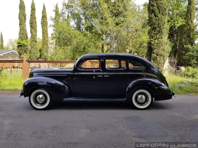 1939-ford-deluxe-009.jpg