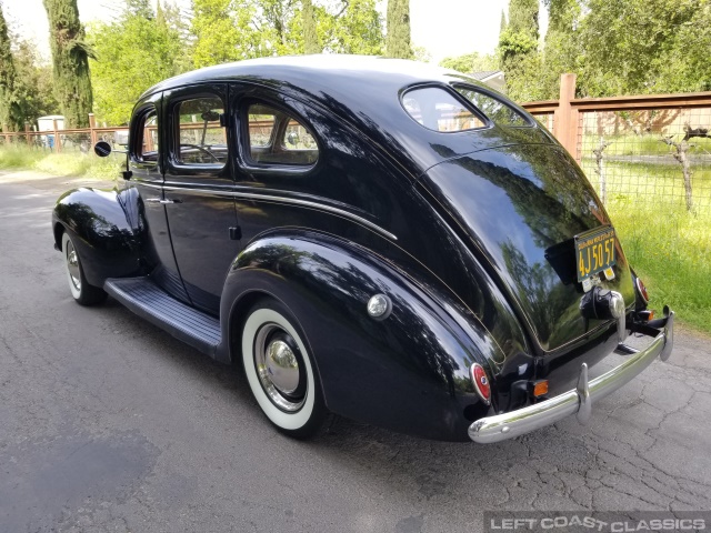 1939-ford-deluxe-012.jpg