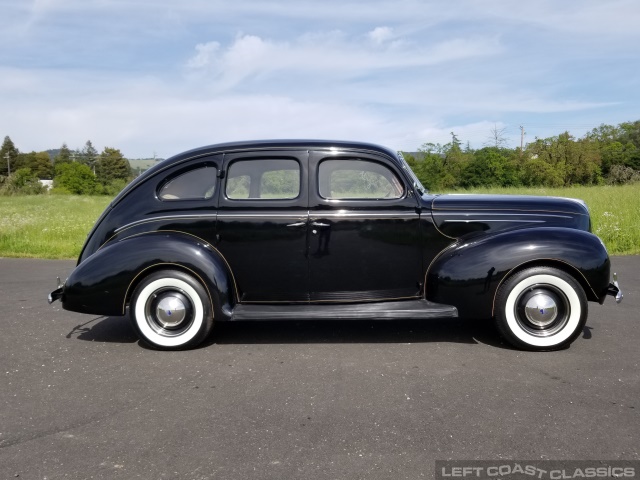 1939-ford-deluxe-020.jpg