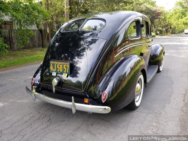 1939-ford-deluxe-129.jpg