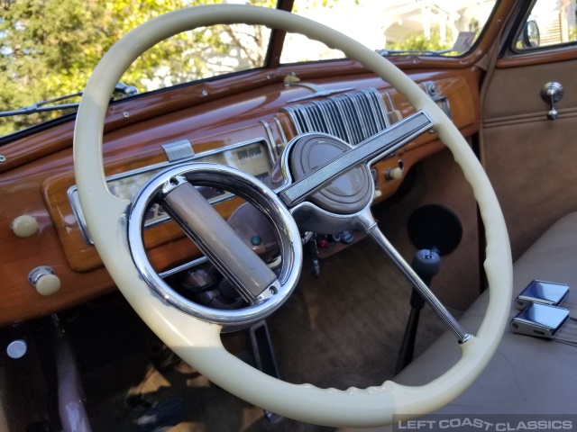 1940-chevrolet-special-deluxe-convertible-102.jpg