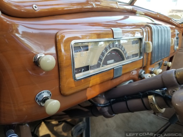 1940-chevrolet-special-deluxe-convertible-104.jpg