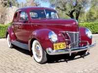 1940 Ford Deluxe Coupe