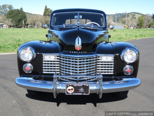 1941-cadillac-fleetwood-004.jpg