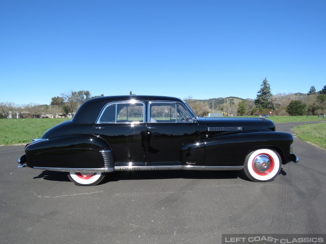 1941-cadillac-fleetwood-242.jpg