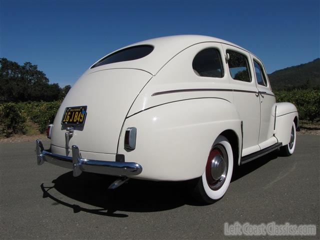 1941-ford-deluxe-034.jpg