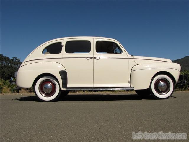 1941-ford-deluxe-037.jpg