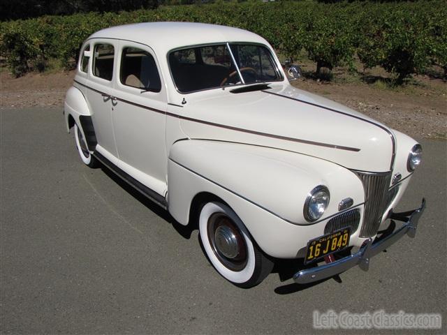 1941-ford-deluxe-039.jpg