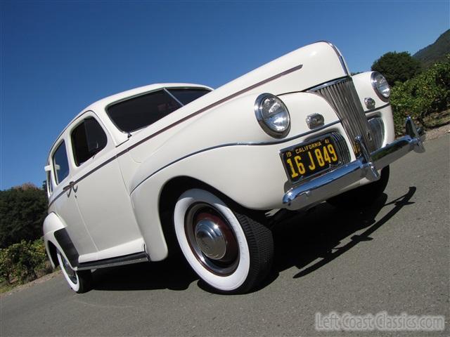 1941-ford-deluxe-041.jpg