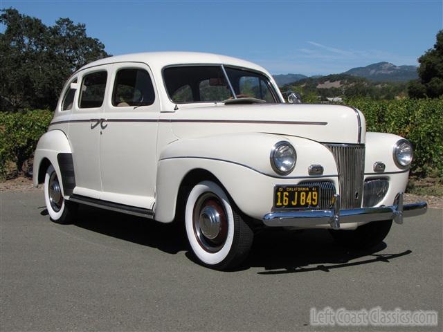 1941-ford-deluxe-042.jpg