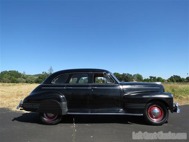 1941-pontiac-deluxe-torpedo-023.jpg