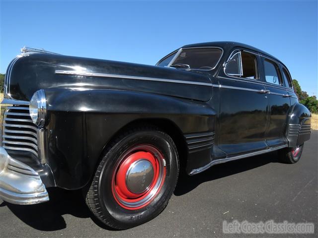 1941-pontiac-deluxe-torpedo-058.jpg