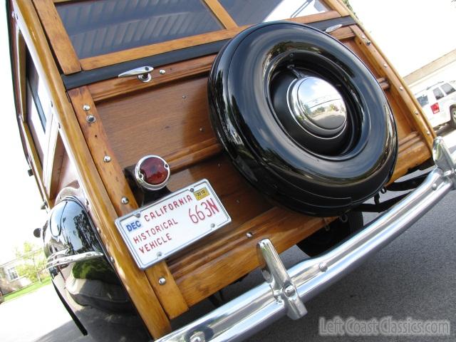 1947-ford-super-deluxe-woody-316.jpg