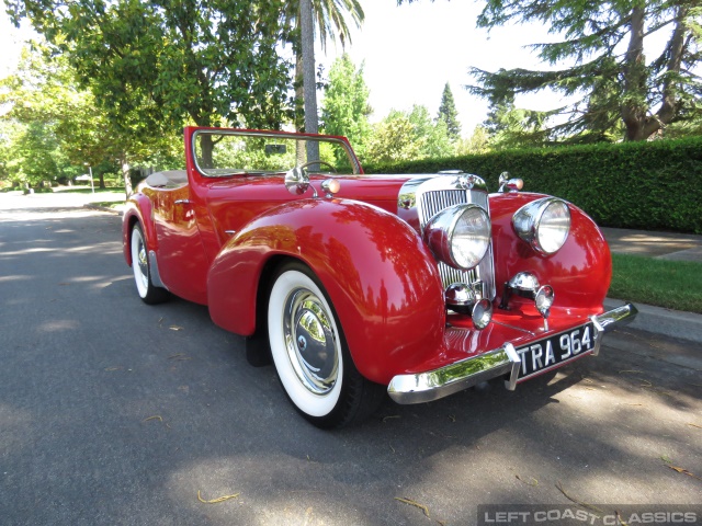 1949-triumph-2000-037.jpg