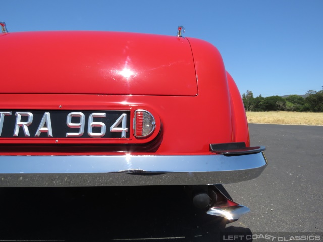 1949-triumph-2000-084.jpg