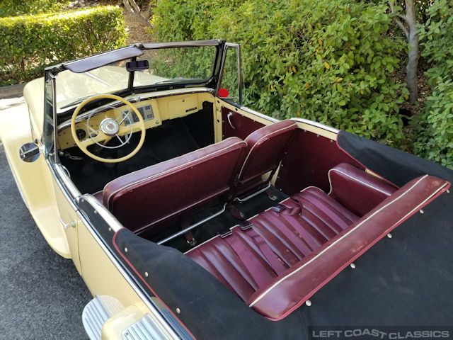 1949-willys-jeepster-072.jpg