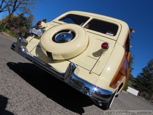 1950-ford-woody-wagon-044.jpg