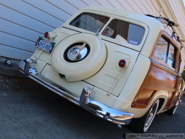 1950-ford-woody-wagon-046.jpg