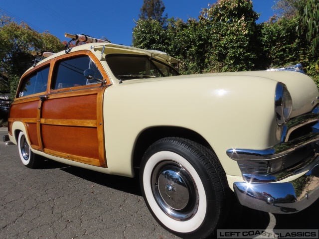 1950-ford-woody-wagon-078.jpg