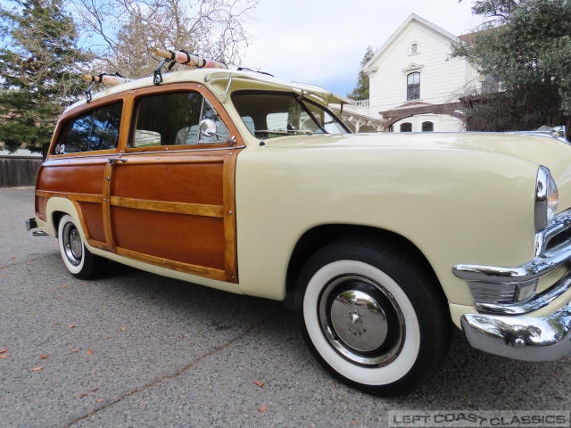 1950-ford-woody-wagon-082.jpg