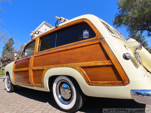 1950-ford-woody-wagon-086.jpg