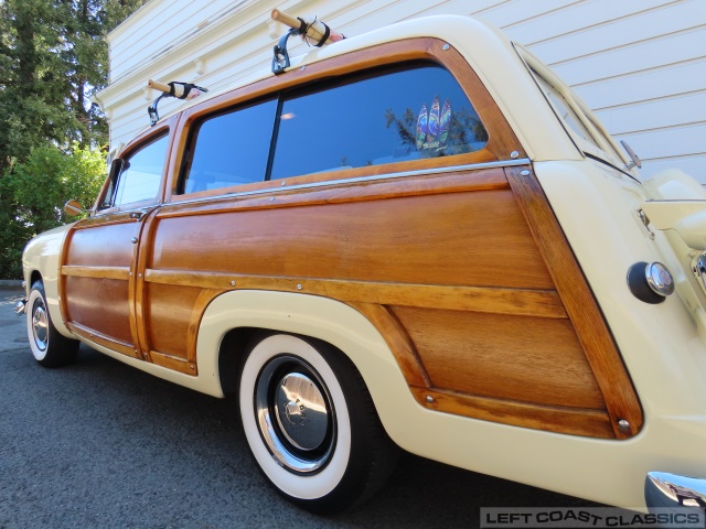 1950-ford-woody-wagon-089.jpg