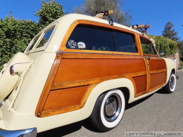 1950-ford-woody-wagon-093.jpg