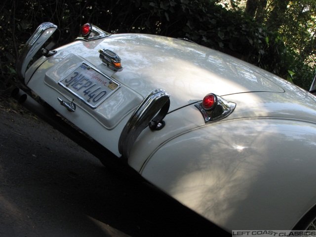 1952-jaguar-xk120-ots-053.jpg