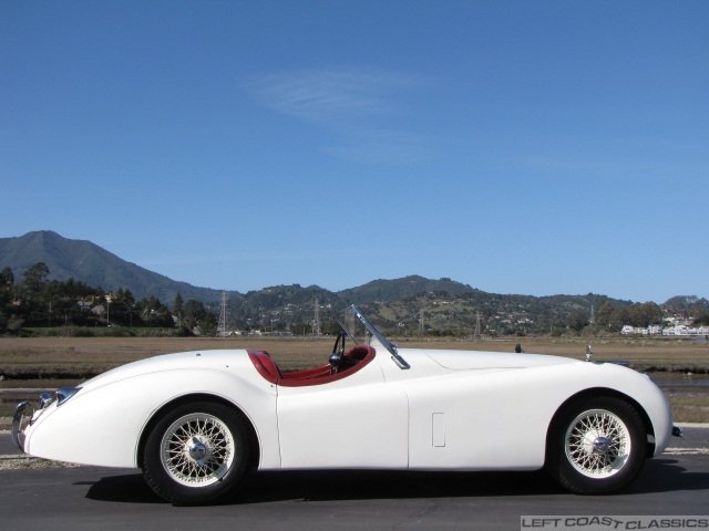 1952-jaguar-xk120-ots-062.jpg