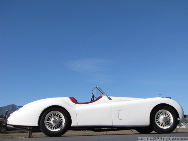 1952-jaguar-xk120-ots-063.jpg