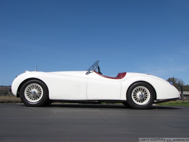 1952-jaguar-xk120-ots-071.jpg